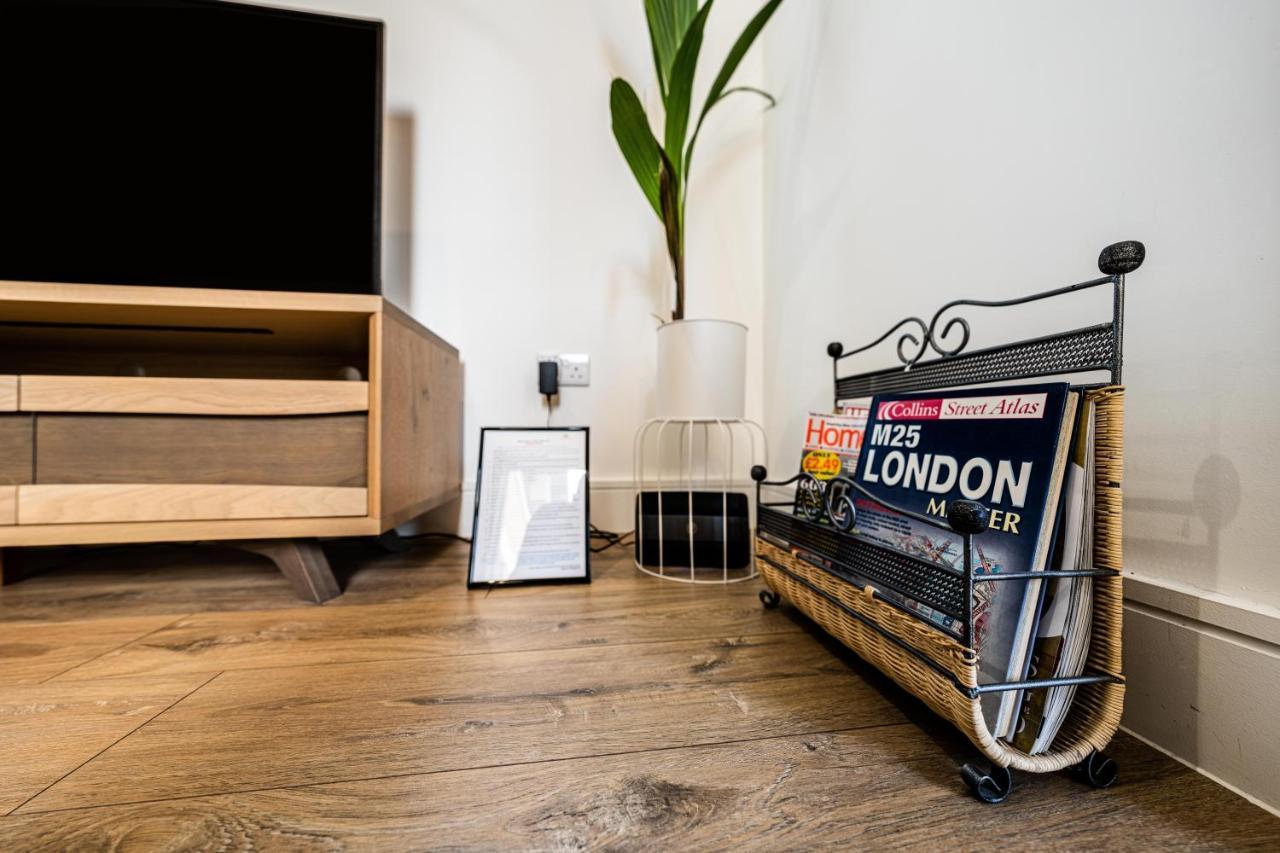 Mission Wave - Venture Apartment ステーンズ エクステリア 写真